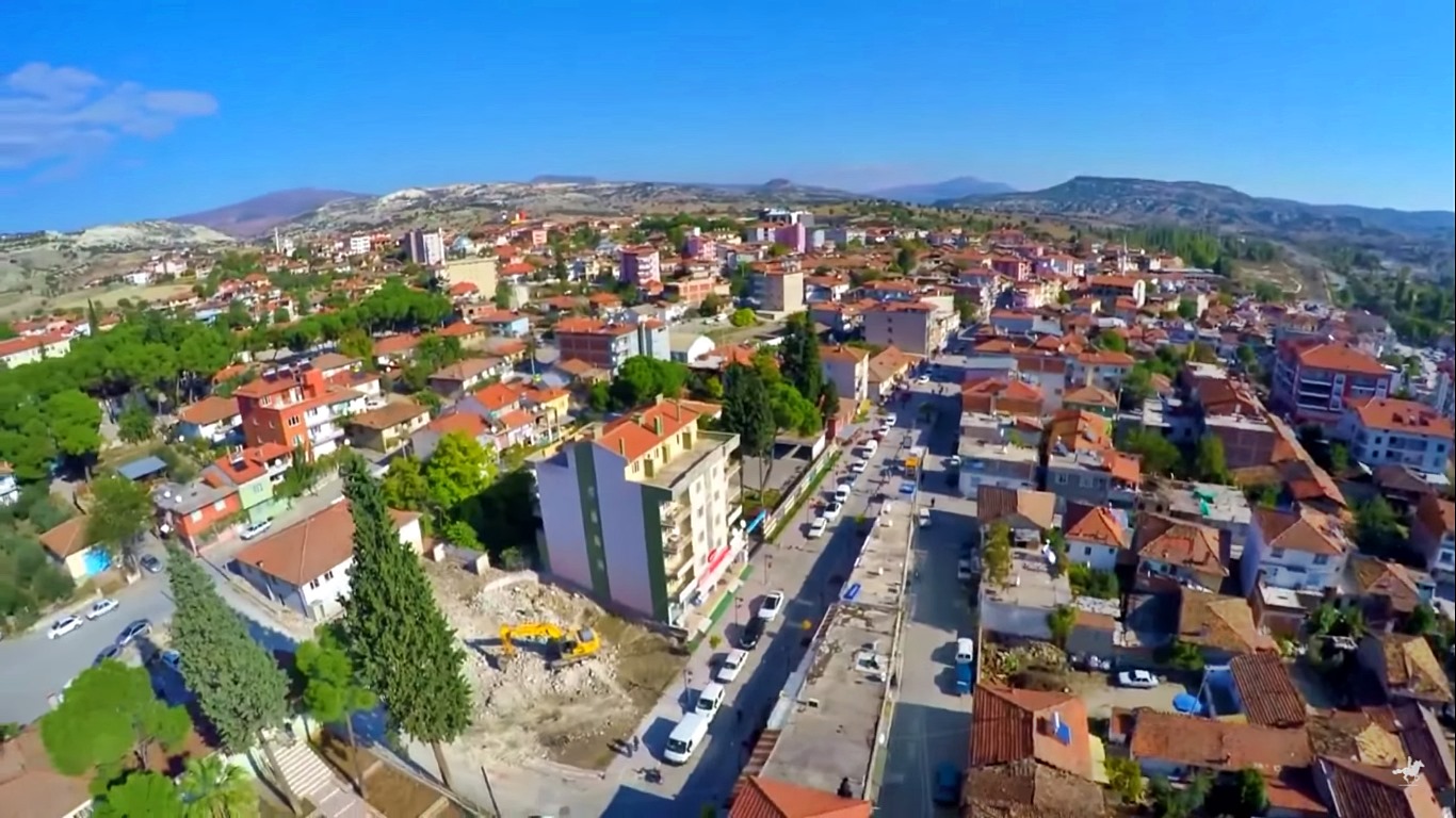 Selendi (havadan görünüm)